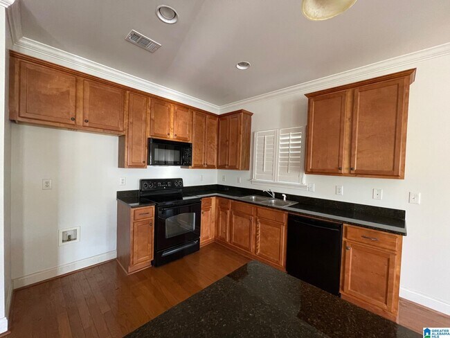 Foto del edificio - 326 Creekside Ln