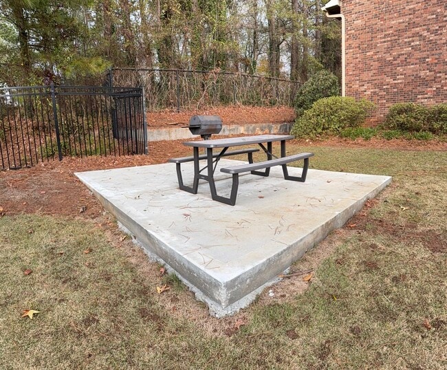 Foto del edificio - Lovely 2 Bed/1Bath Condo for Lease in Doraville