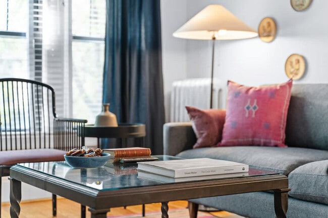 Foto del edificio - 1200 W Eddy St