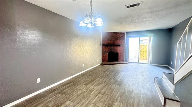 Foto del edificio - 10500 Lake June Rd