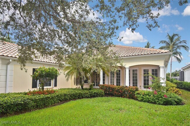 Foto del edificio - 4369 Queen Elizabeth Way