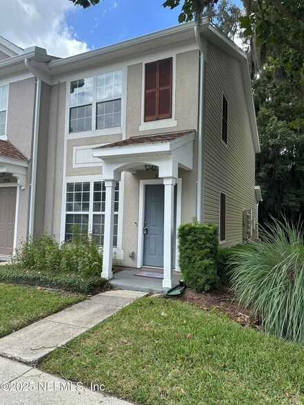 Foto del edificio - 3548 Lone Tree Ln