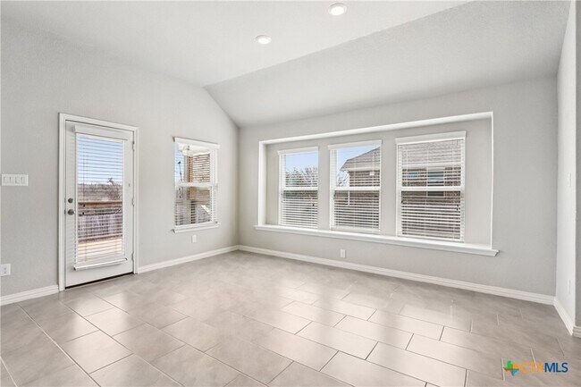 Building Photo - 1225 Havens Cross