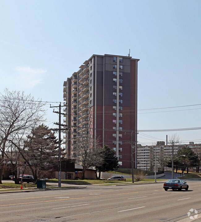 Building Photo - Scarborough Golf Apartments