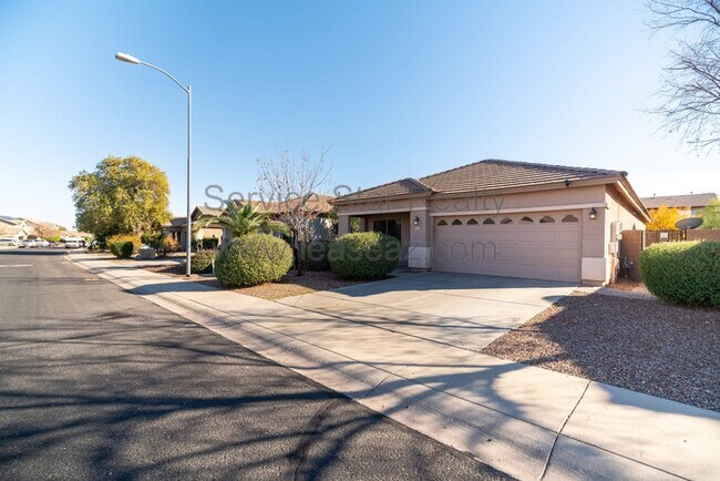 Foto del edificio - 14647 W Gelding Dr