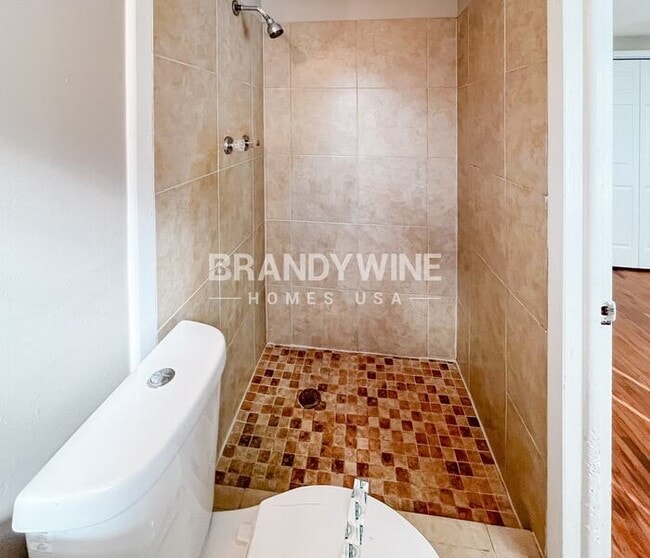 Building Photo - 1001 Fields Rd