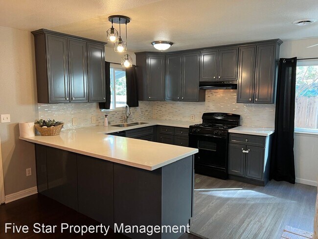 Building Photo - 3 br, 2 bath House - 1965 Shushan Dr