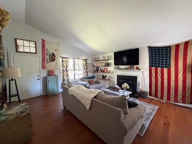 Foto del edificio - 106 Westwood Cir