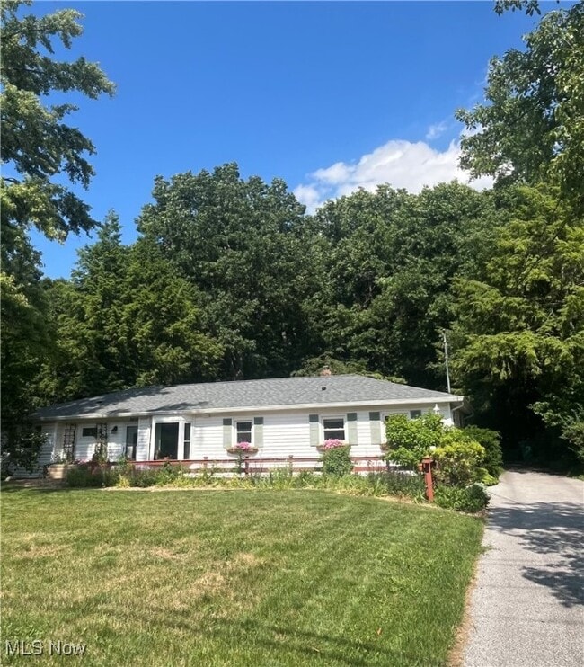 Building Photo - 5819 S Shandle Blvd