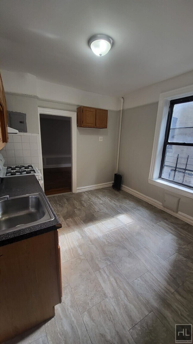 SNYDER AVE Room for Rent in Brooklyn, NY