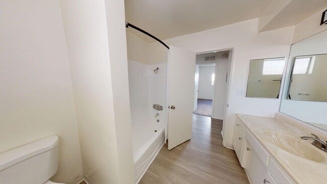 Interior Photo - 2266 Del Mar