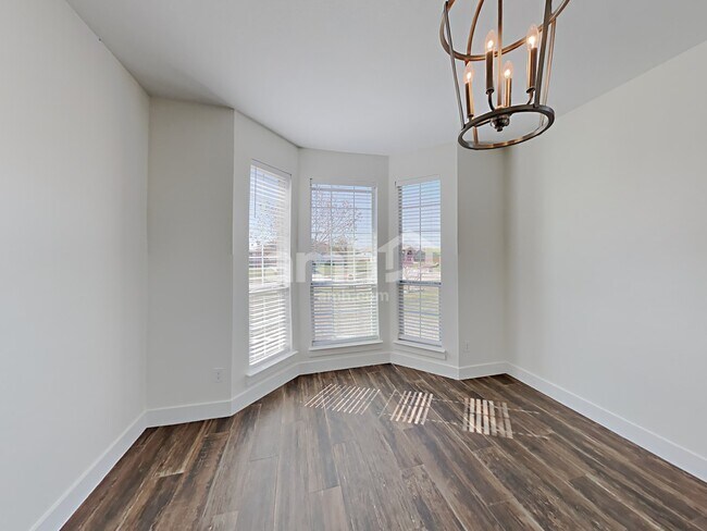 Foto del edificio - 1421 Teal Way