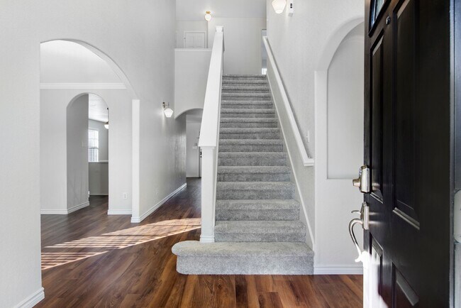 Foto del edificio - 511 Eleanor Ave