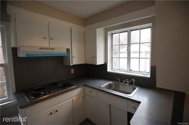 Building Photo - 16116 Burgess