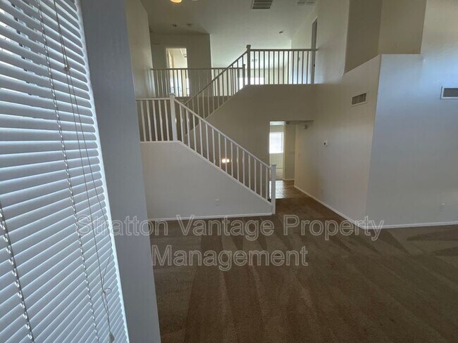 Building Photo - 15582 W Rio Vista Ln