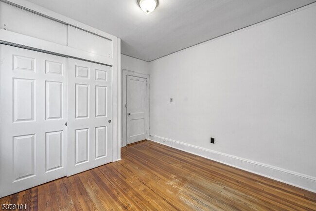Foto del edificio - 78 Mt Prospect Ave