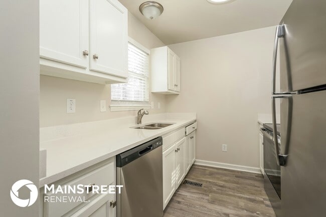 Building Photo - 2702 Camillia Cove