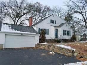 Building Photo - 26 Worthington Ave