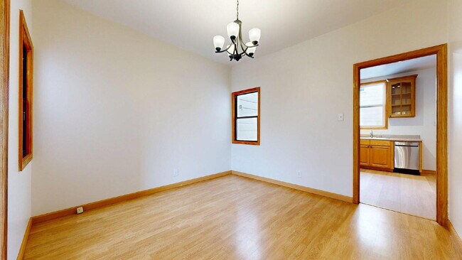 Foto del edificio - Freshly Updated 2BR Home with Garage, Outd...