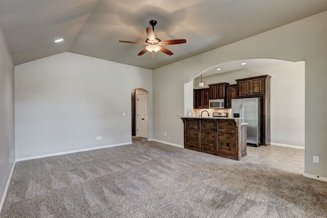 Building Photo - 5609 Goldfinger Road