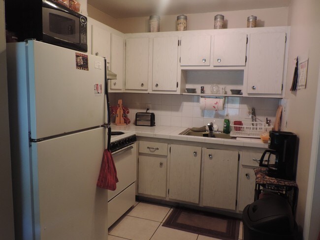 Kitchen (will be updated) - 1912 SW 23rd St