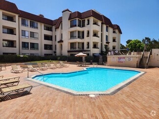 Building Photo - 5865 Friars Rd