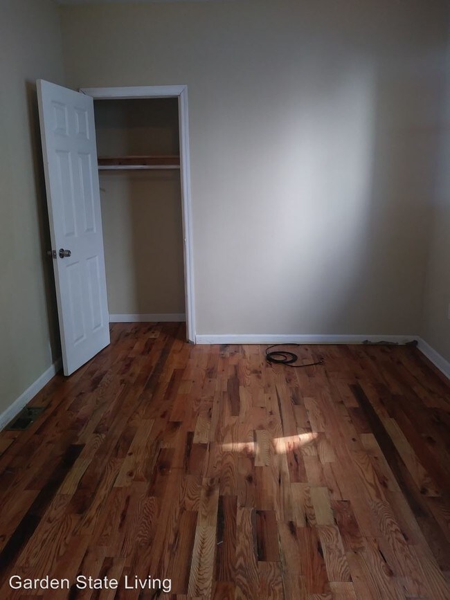 17 Yates Ave Unit 1, Newark, NJ 07112 Condo for Rent in Newark, NJ