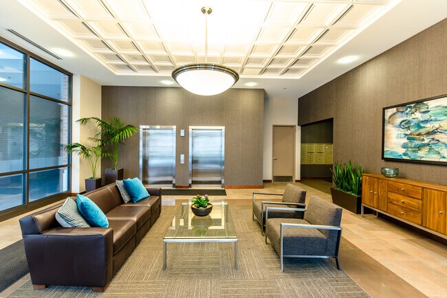 Foto del edificio - 850 Village Center Dr