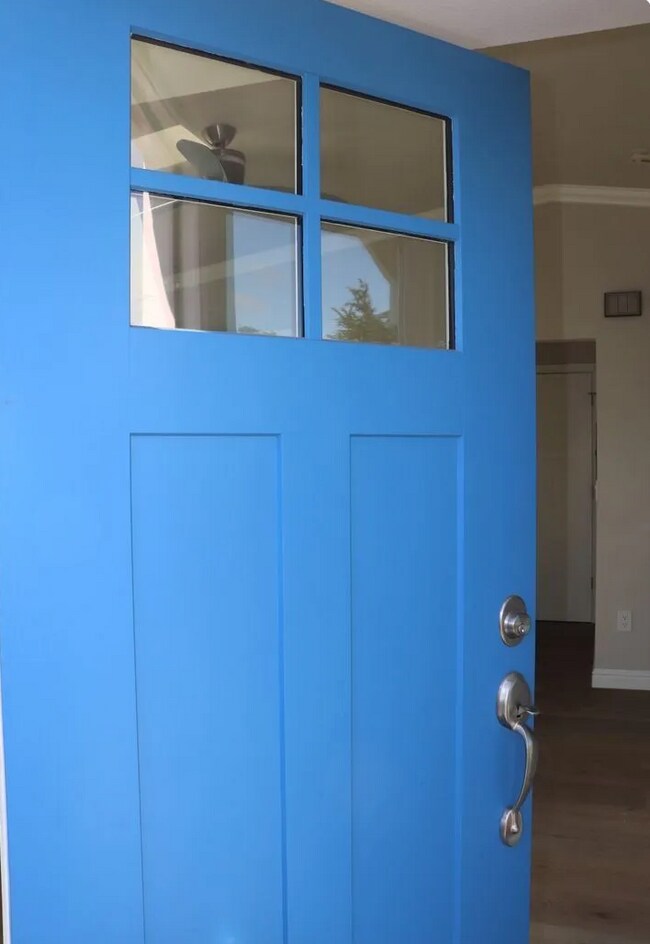 Foto del edificio - 902 W Cliff Dr