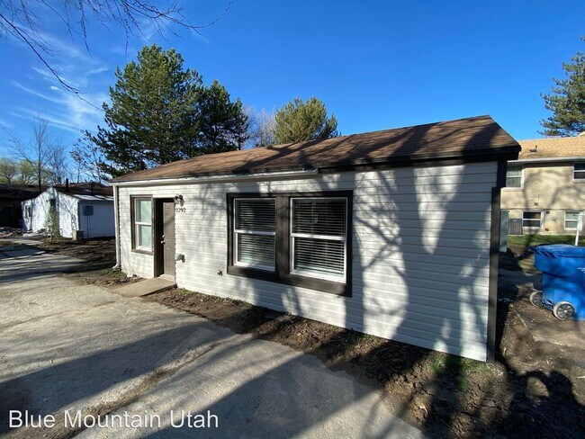 Building Photo - 2 br, 1 bath House - 1292 E 5600 S