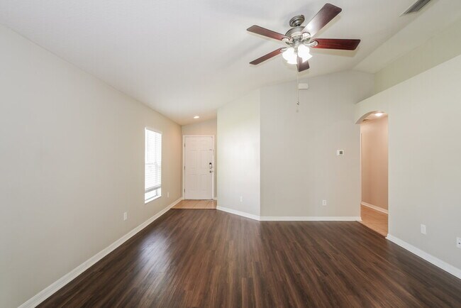 Building Photo - 18114 Cypress Bay Pkwy