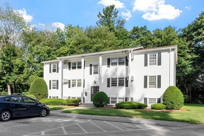 Building Photo - 16 Federal Hill Rd
