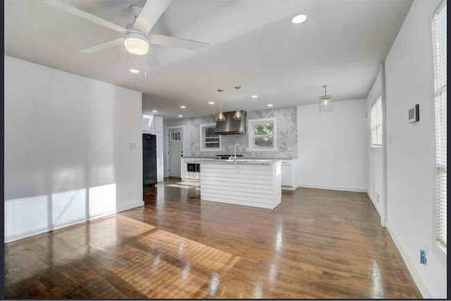 Foto del edificio - 271 Childs Dr NW