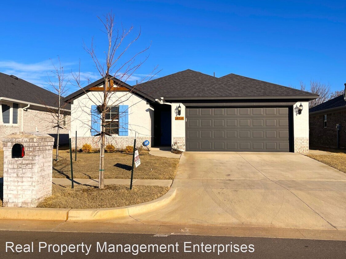 Primary Photo - 3 br, 2 bath House - 18716 Caballero DR.