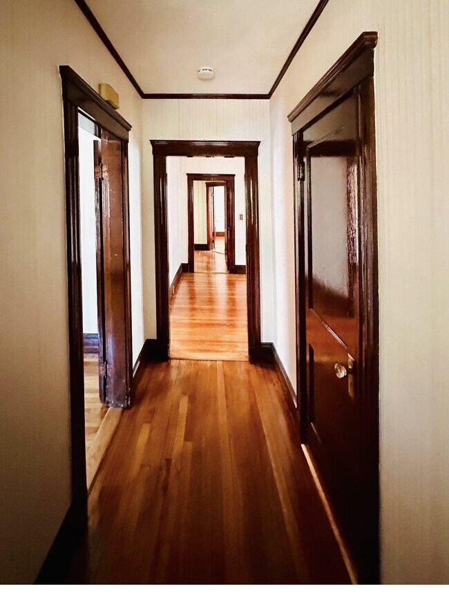 Foto del edificio - 9 Roberts Rd