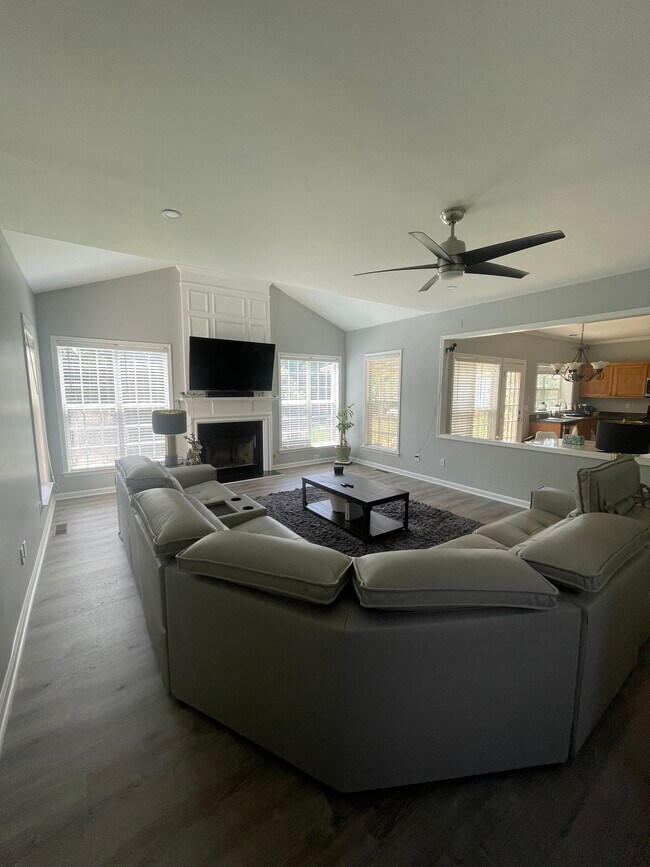 Living room - 5032 Crystal Downs Ln