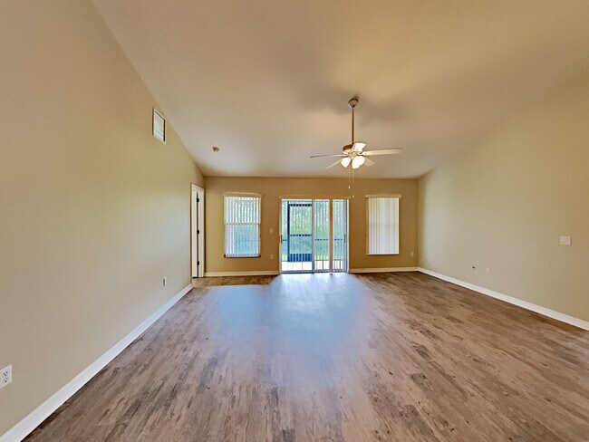 Foto del edificio - 4709 Huron Bay Cir
