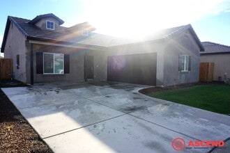 Building Photo - 5511 Beacon Ridge Ct