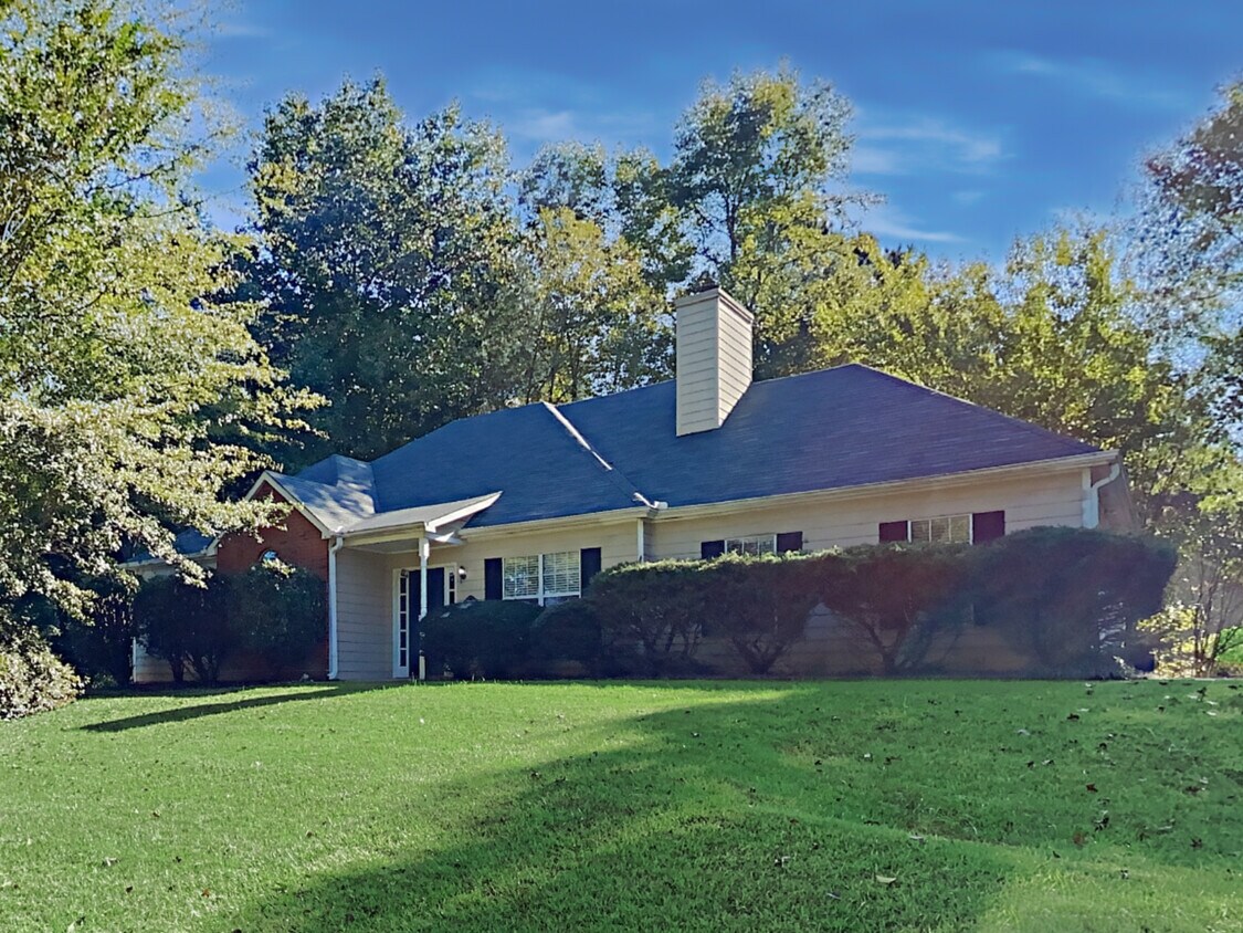 Primary Photo - 4119 Chanticleer Drive NW
