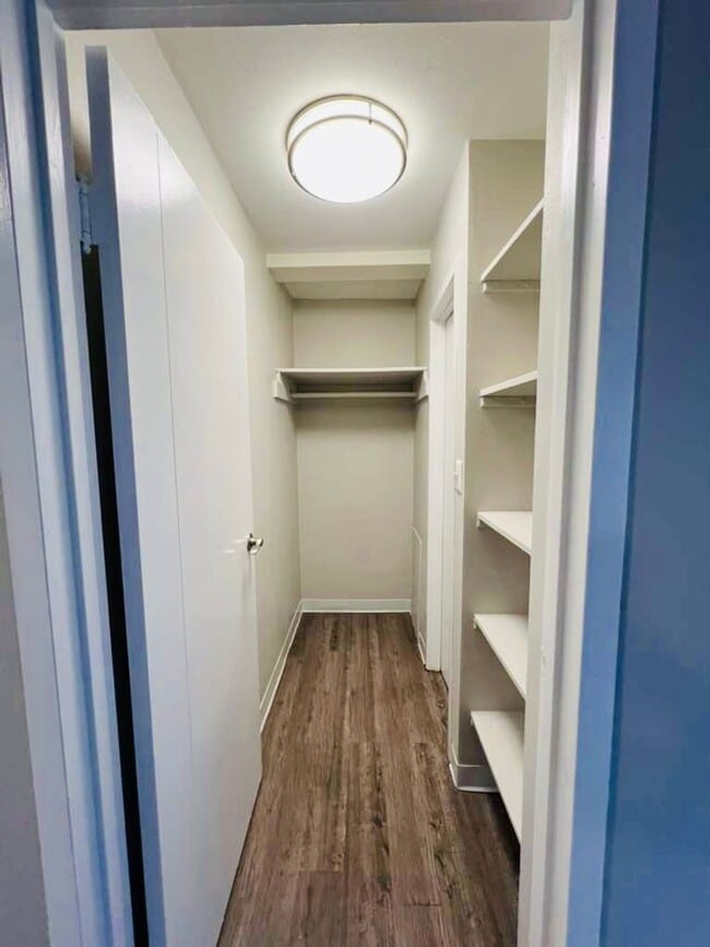 Interior Photo - Loring Park Flats