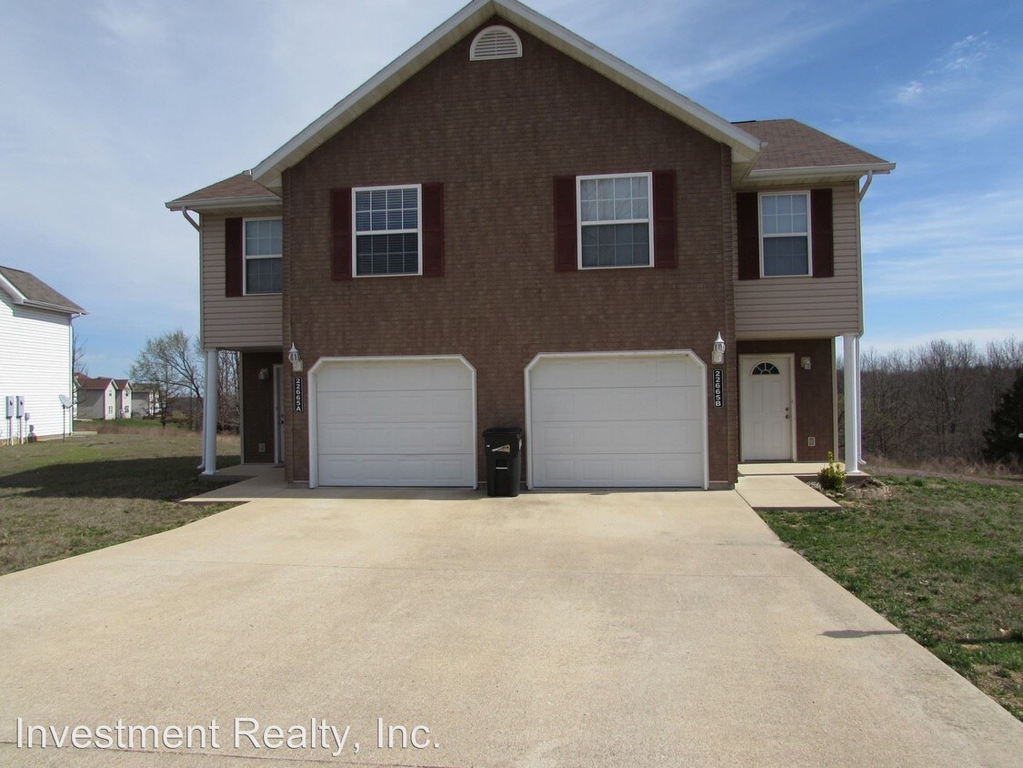 22665 Hanley Ln, Saint Robert, MO 65584 Room for Rent in Saint Robert
