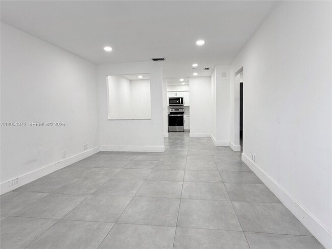 Building Photo - 1470 NW 22nd Ct