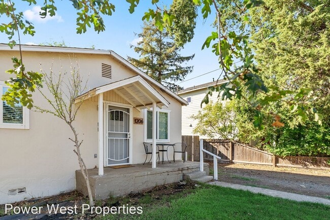 Foto del edificio - 2 br, 1 bath House - 1206 Guill St