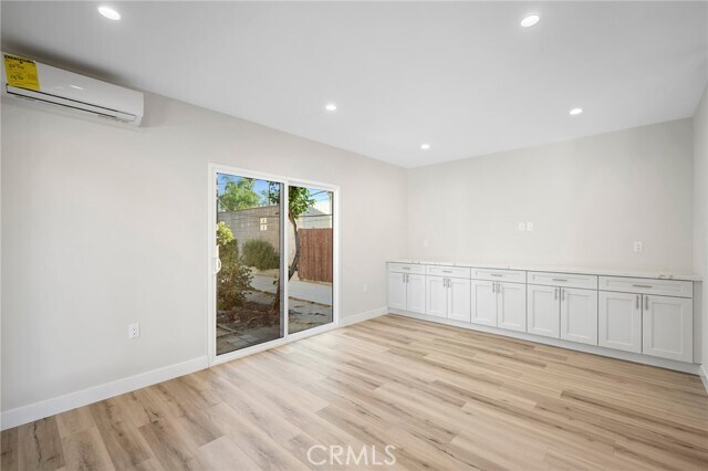 Foto del edificio - 417 Riverdale Dr