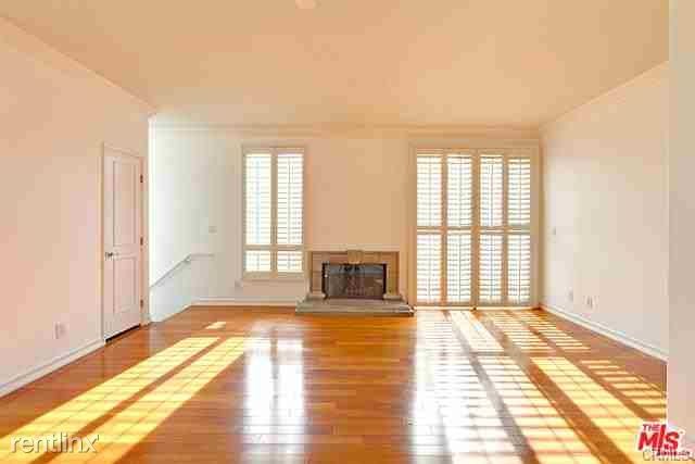 Building Photo - 4225 Tujunga Ave