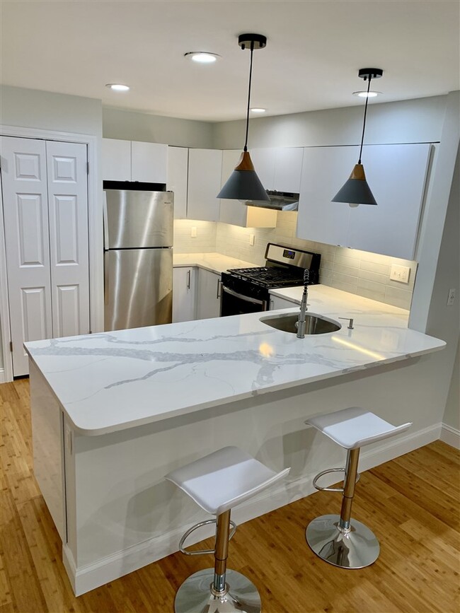 Foto del edificio - 745 Mainsail Ln