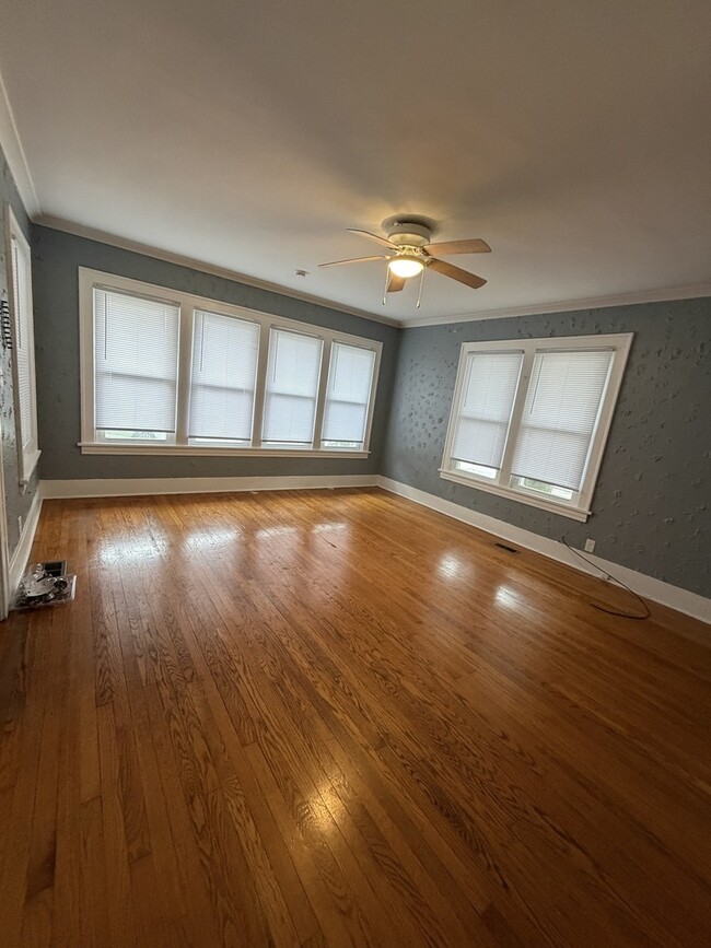 Building Photo - 21510 Maple St