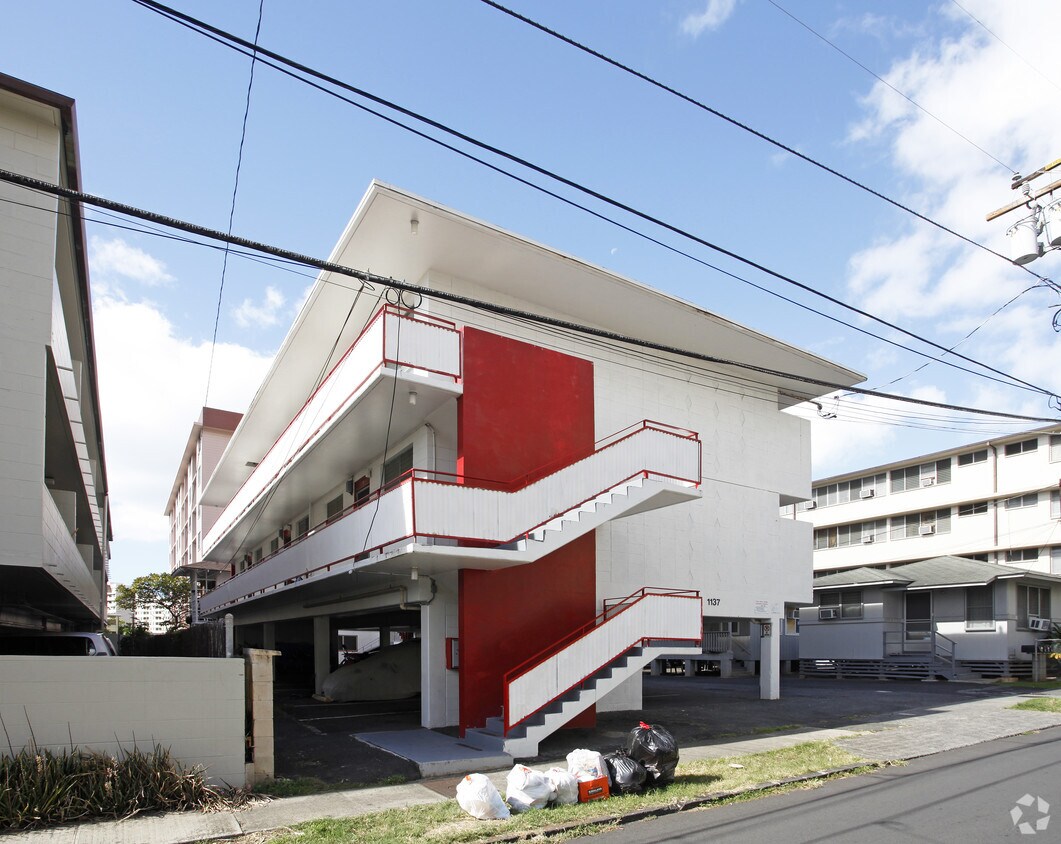 Building Photo - 1137 Davenport St