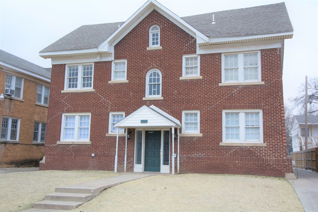 Primary Photo - 437 NW 26th St