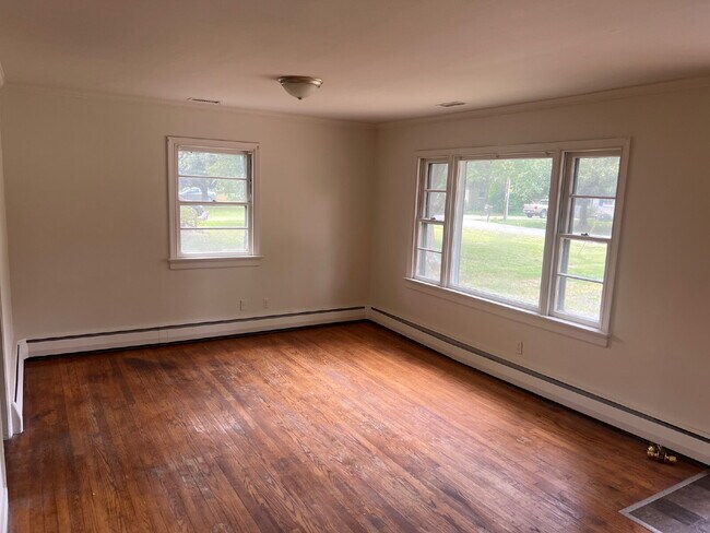 Foto del edificio - 3 Bedroom Rancher on Spacious Lot